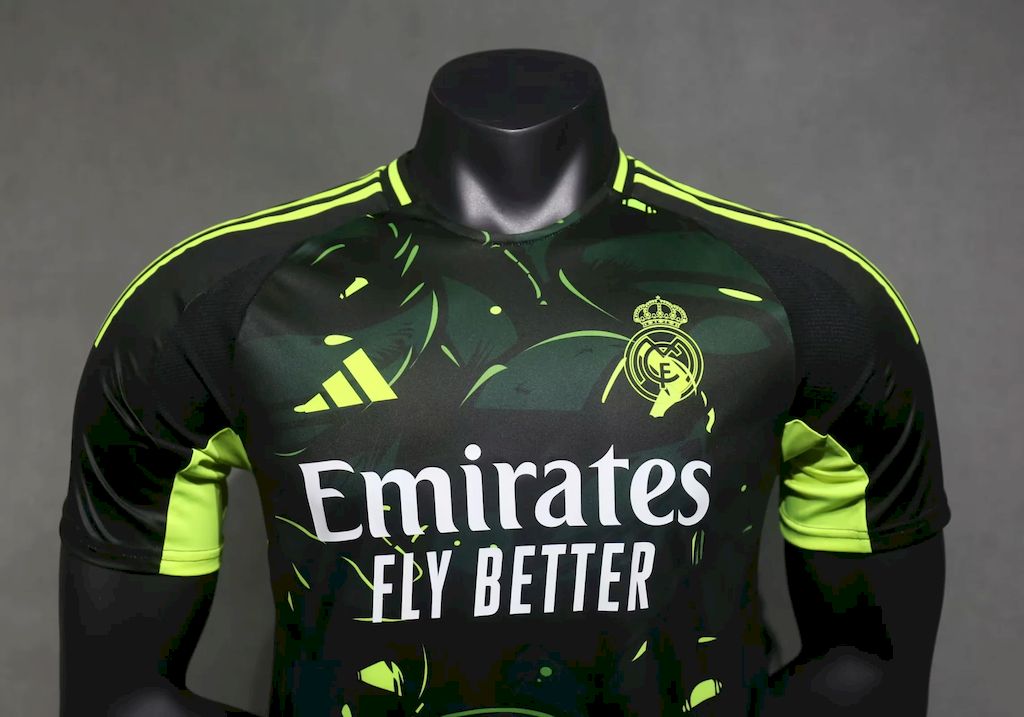 Real Madrid 2024/25 Teenage Mutant Ninja Turtles Edition Versão Jogador