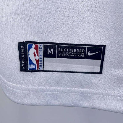 Camisa branca do time juvenil Kobe Bryant