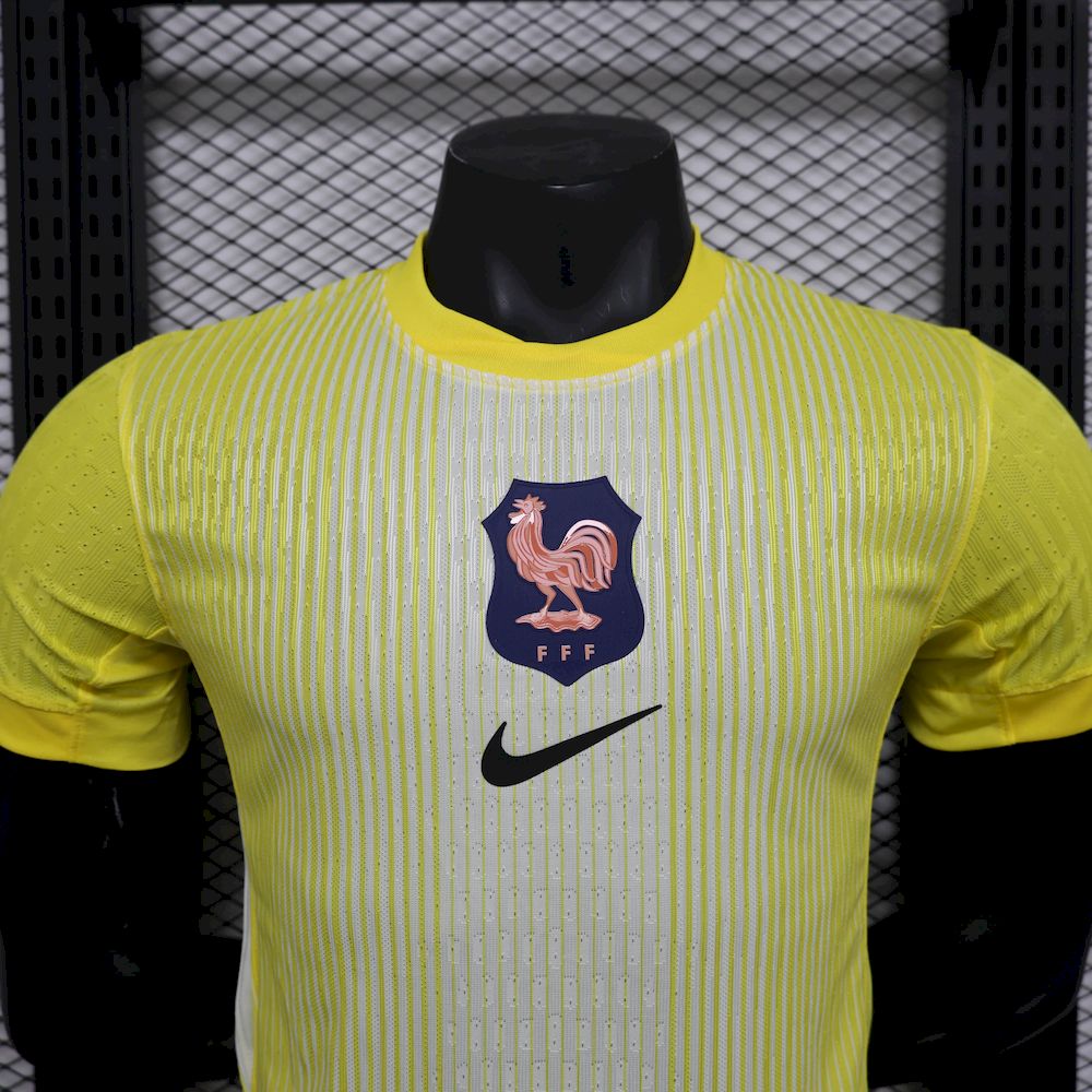 Men's France 2025/26 Goalkeeper Jersey Player Version