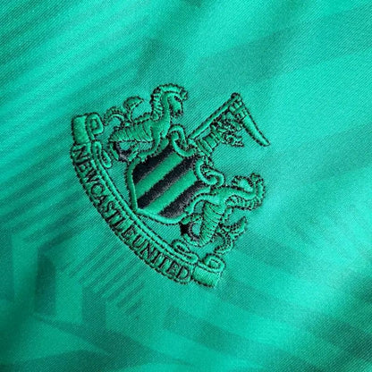 Camisa reserva do Newcastle United 2023/24