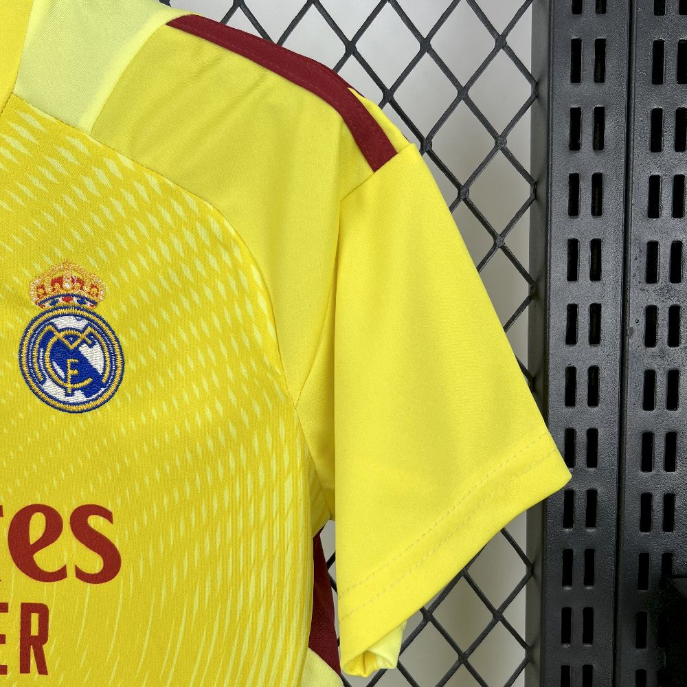 Real Madrid 2025/26 Yellow Goalkeeper Kids Kit