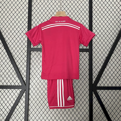 Camisa e shorts retrô infantil do Real Madrid 2014/15