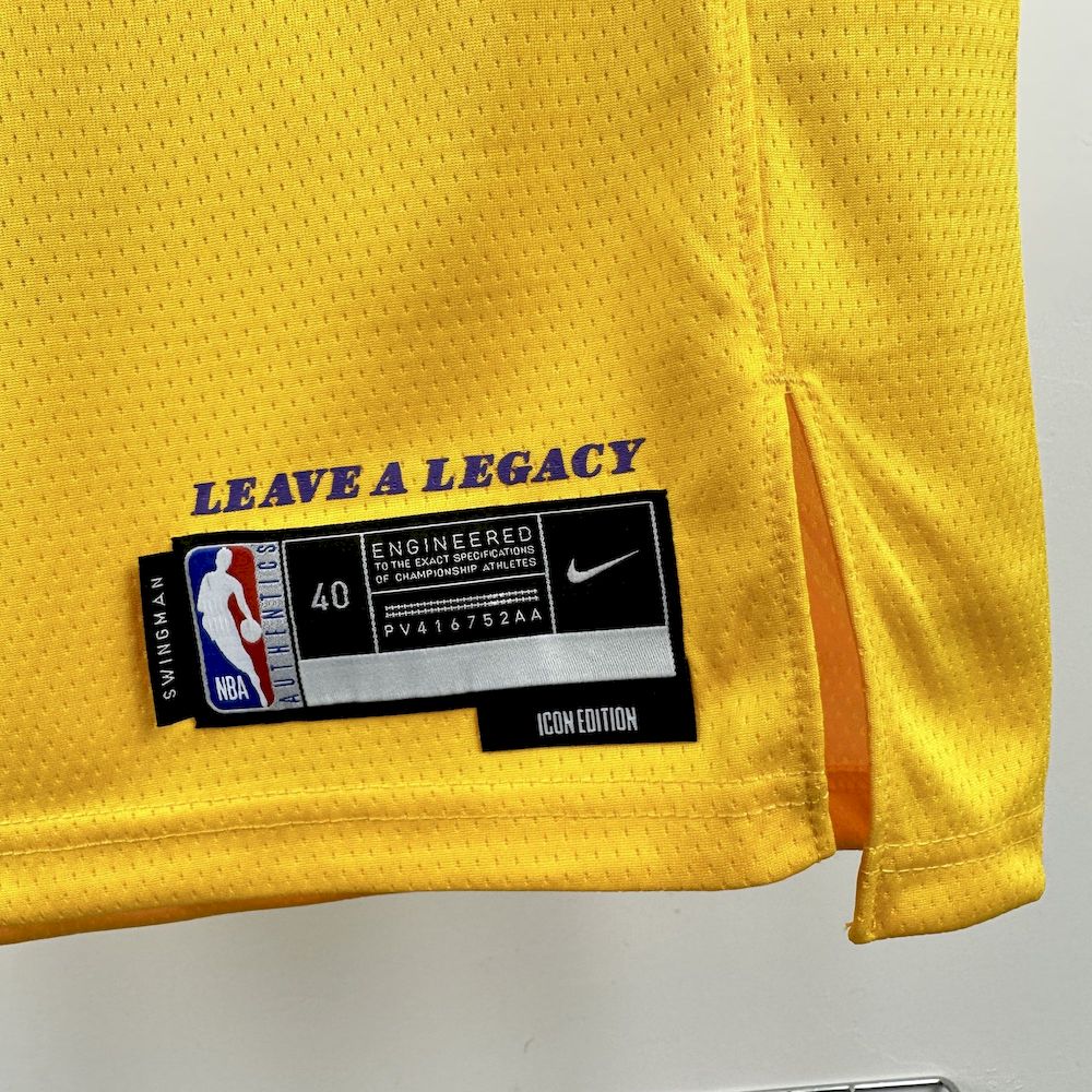 Edição Ícone do Los Angeles Lakers 2023/24 DONCIC#77