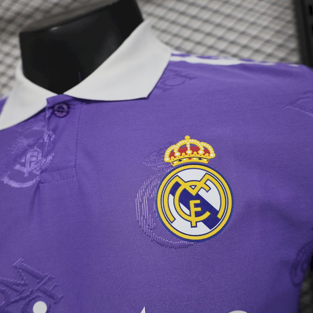 Maillot Real Madrid 2025/26 édition spéciale violet clair version joueur