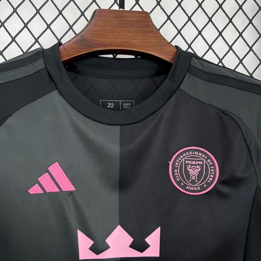 Inter Miami 2025/26 Away Kids Kit
