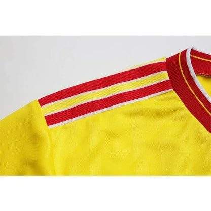 Camisa retrô da terceira Copa da Inglaterra do Liverpool 1985/86
