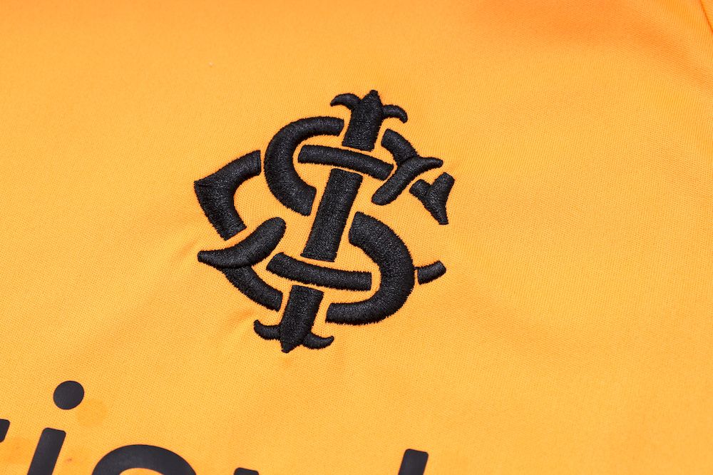 Camisa de treino adulto Internacional 2023/24 + short 3/4 815