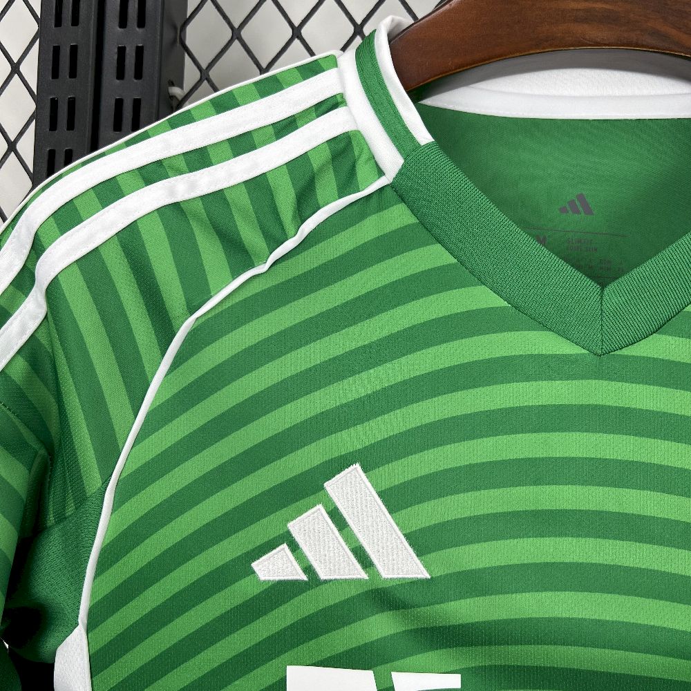 Newcastle United 2025/26 Away Jersey