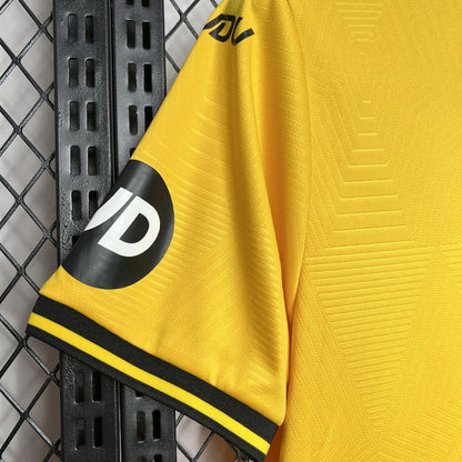 Camisa titular do Wolves 2024/25