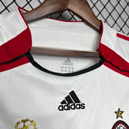 Camisa retrô reserva do AC Milan 2006/07