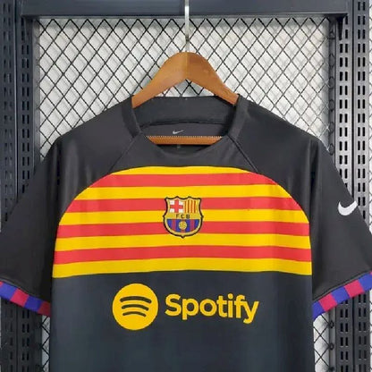 Camisa pré-jogo Barcelona 2023/24