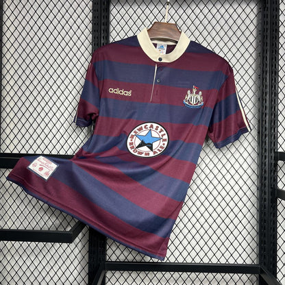 Camisa retrô reserva do Newcastle United 1995/96
