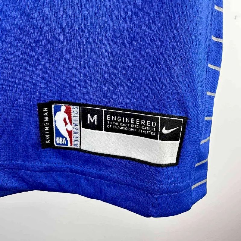 Camisa azul do time juvenil James Harden