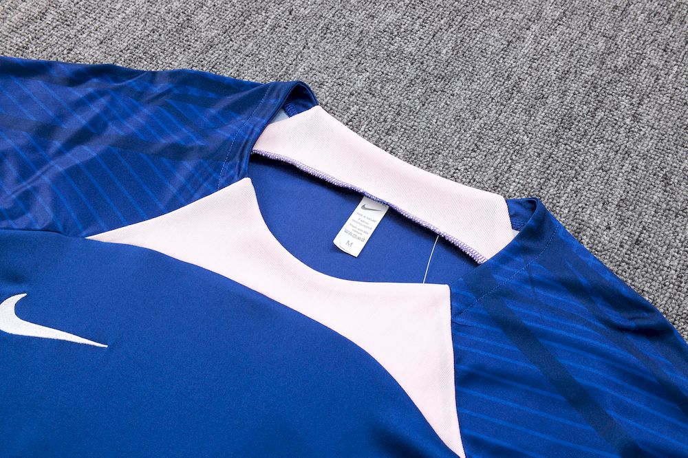 Camisa de treino adulto + shorts do Atlético de Madrid 2023/24 815