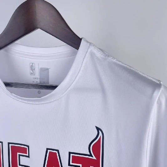 Camiseta masculina Jimmy Butler branca retrô Team