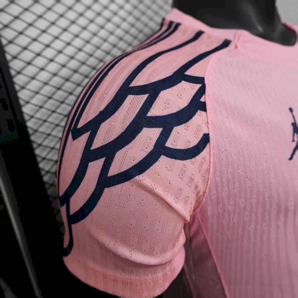 Paris Saint-Germain 2025/26 Pink Special Edition Jersey Player Version