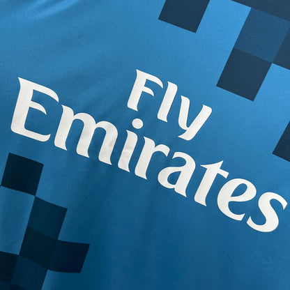 Camisa Retro Terceiro Real Madrid 2017/18