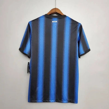 Camisa retrô da Inter de Milão 2010/11