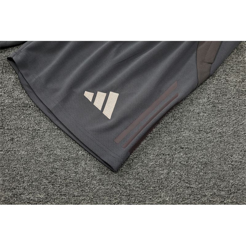 Camisa de treino adulto + short do Real Madrid 2024/25 14001