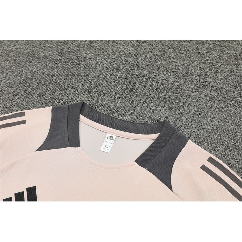 Camisa de treino adulto + short do Real Madrid 2024/25 14001