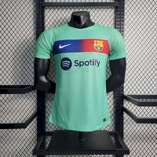 Camisa de treino pré-jogo do Barcelona 2023/24, versão jogador