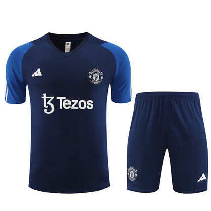 Camisa de treino adulto + short Manchester United 2023/24 14001