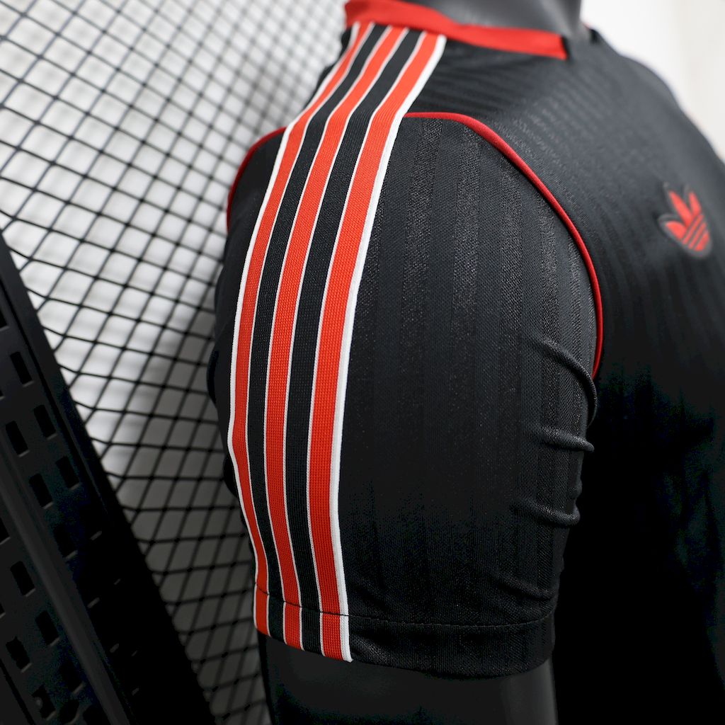 Men's Manchester United 2025/26 Black Terrace Icons Jersey Player Version