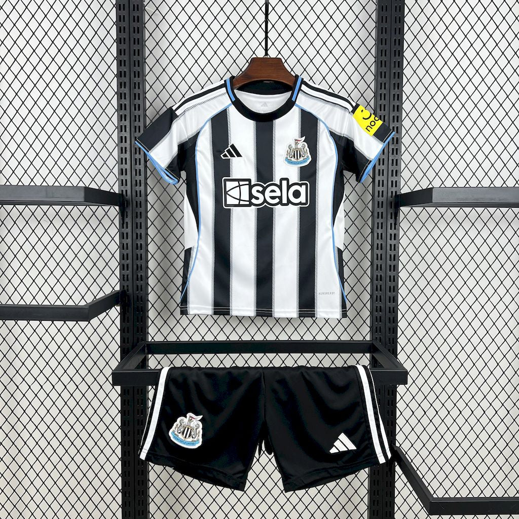 Kids Newcastle United 2025/26 Home Kit