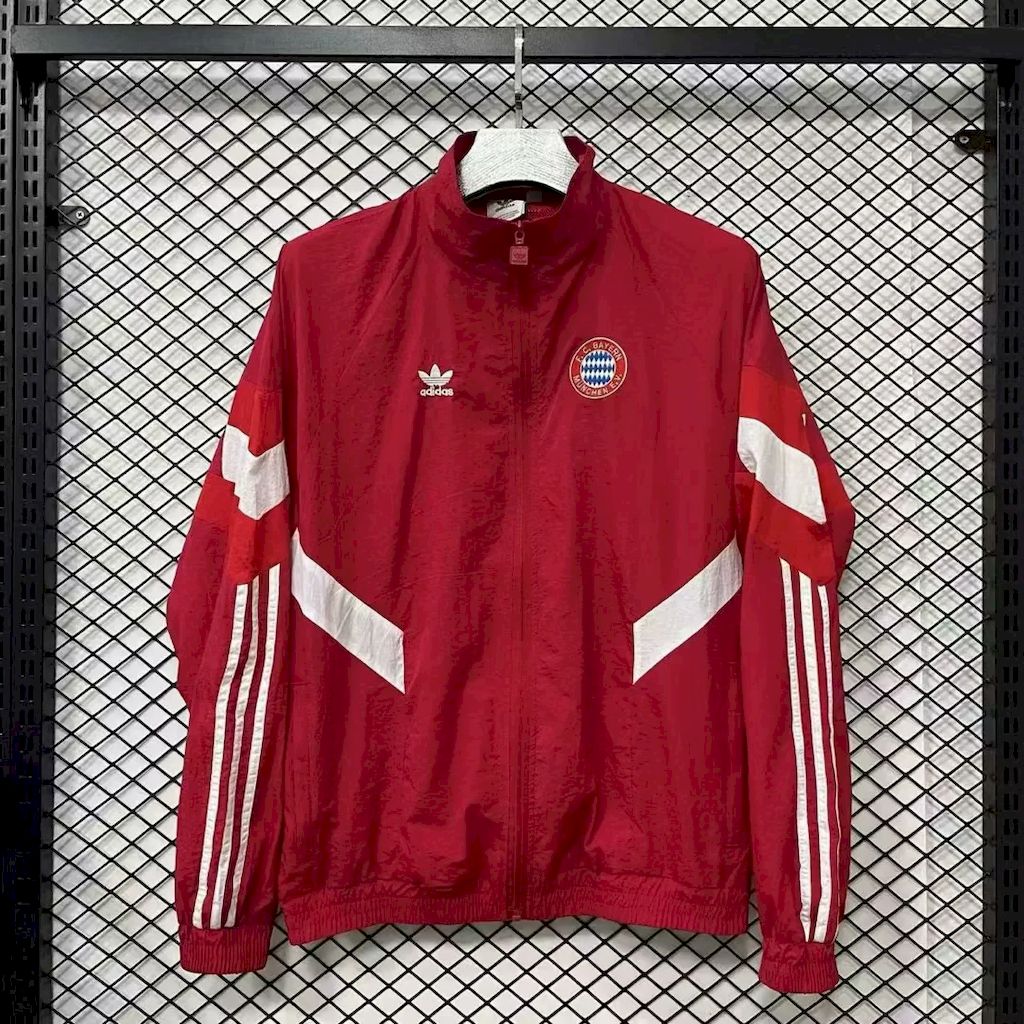 Blusão vermelho do Bayern de Munique 2025/26