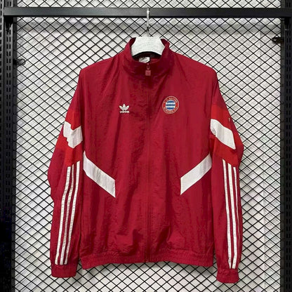 Blusão vermelho do Bayern de Munique 2025/26