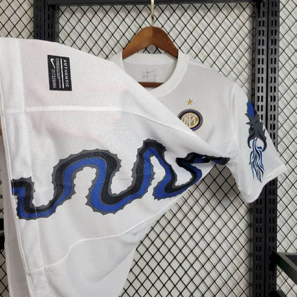 Camisa retrô reserva do Inter de Milão 2010/11