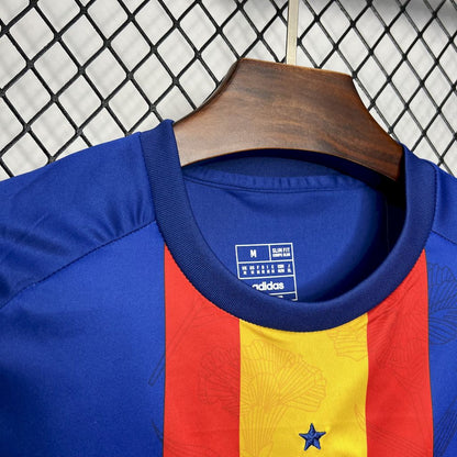 Camisa de treino pré-jogo da Espanha para a Eurocopa 2024/25