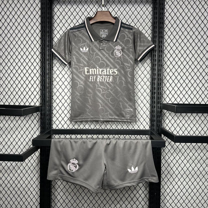 Terceiro uniforme reserva infantil do Real Madrid 2024/25