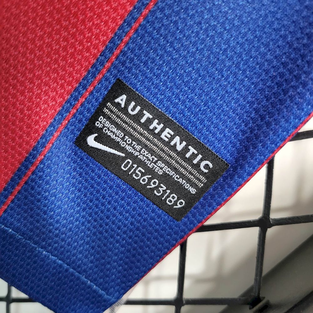 Camisa retrô titular do Barcelona 2009/10