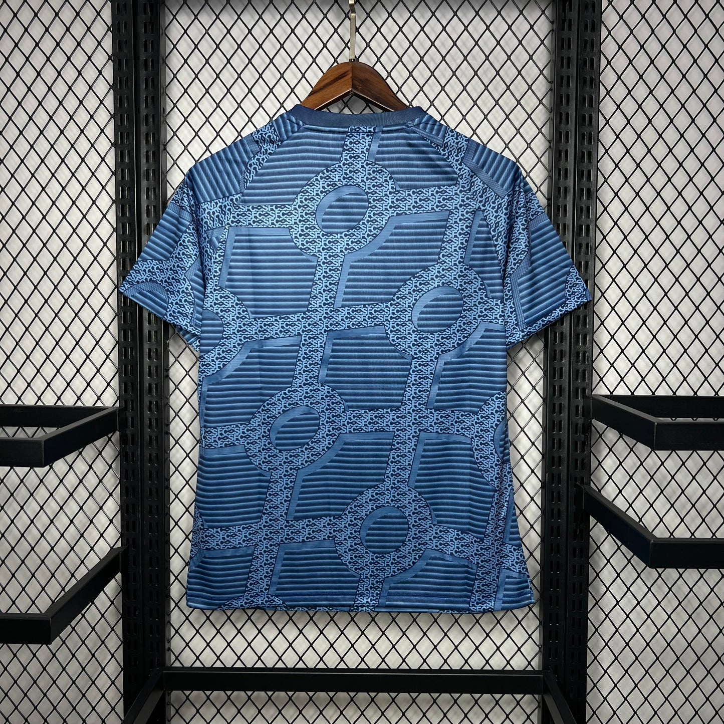 Camisa de treino pré-jogo do Santos 2024/25