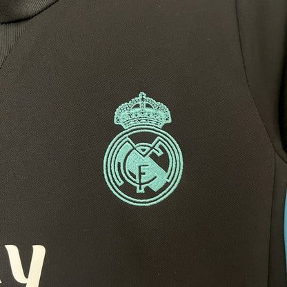 Camisa e shorts retrô infantil do Real Madrid 2017/18