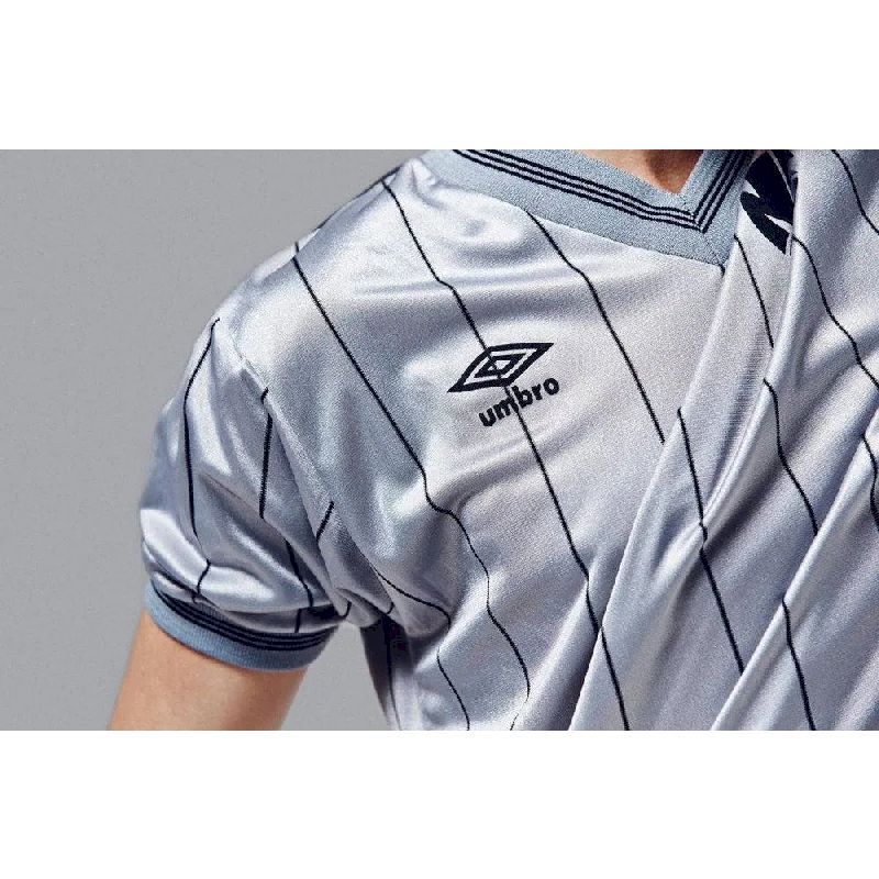 Camisa retrô reserva do Newcastle United 1983/85