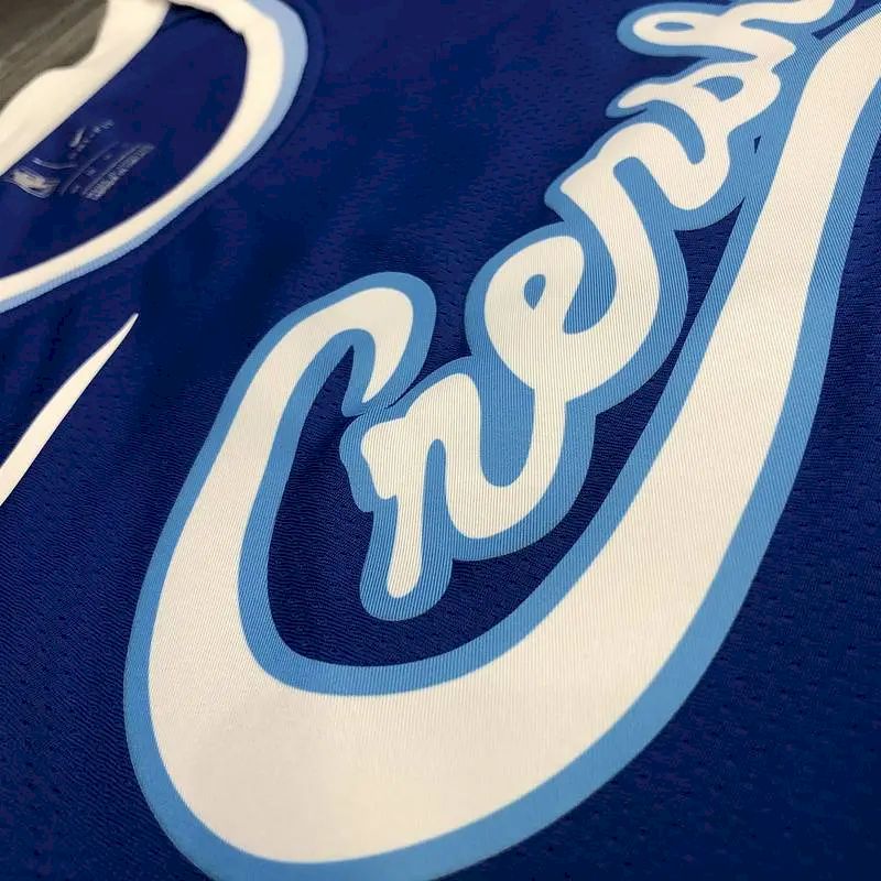 Camisa Kyle Kuzma Masculina Azul Versão Jogador – Edição Clássica Retro Conjunta