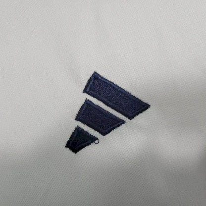 Kit infantil de manga comprida do Real Madrid 2023/24