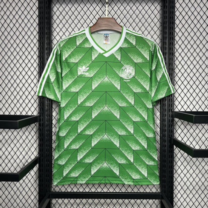 Camisa reserva retrô da Alemanha de 1990