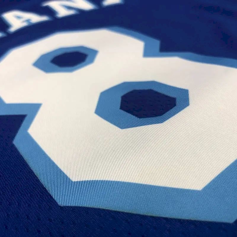 Camisa azul masculina Kobe Bryant versão jogador – Edição clássica retrô