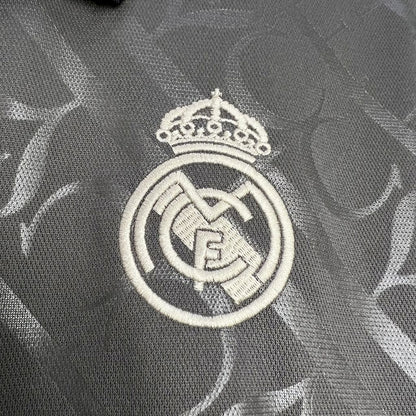 Terceira camisa do Real Madrid 2024/25