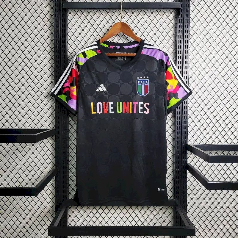 Camisa de treino pré-jogo da Itália 2024/25