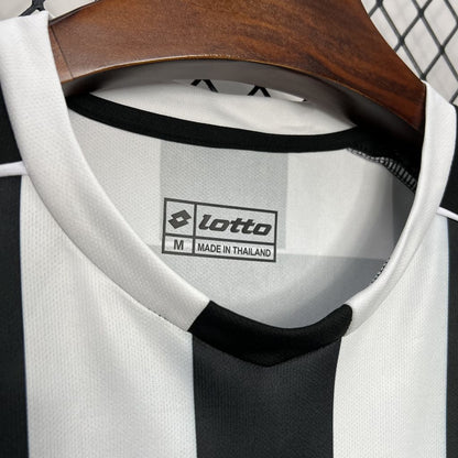 Camisa retrô da Juventus 2002/03 da Liga dos Campeões