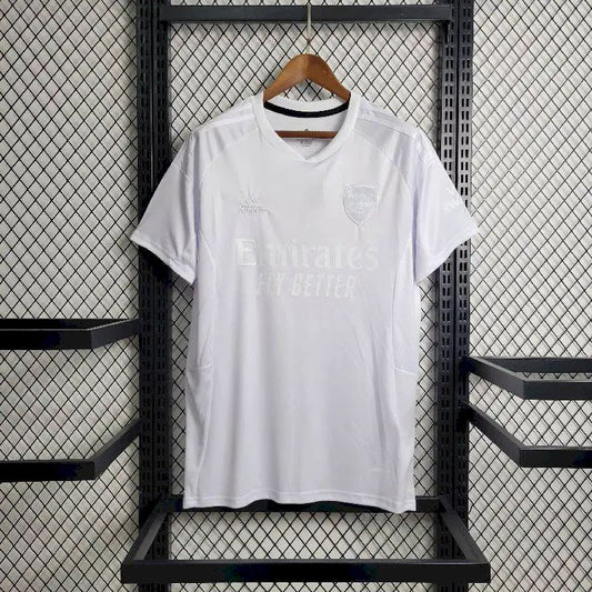 Camisa branca do Arsenal 2024/25