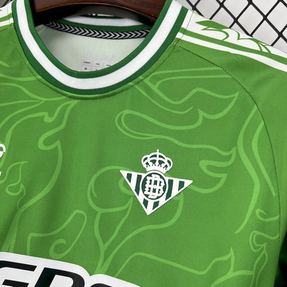 Camisa do Real Betis Pré-Jogo do Ano Novo Chinês 2025/26