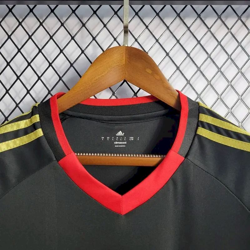 Camisa reserva retrô da Alemanha 2010
