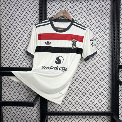 Terceira camisa do Manchester United 2024/25