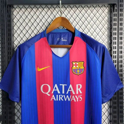 Camisa retrô titular do Barcelona 2016/17