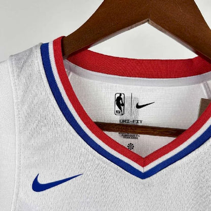 Camisa branca do time juvenil James Harden